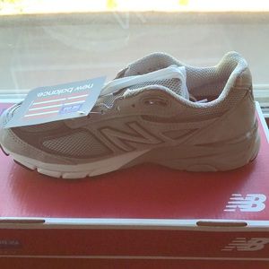 New Balance 990v4 Women’s BRAND NEW!!!